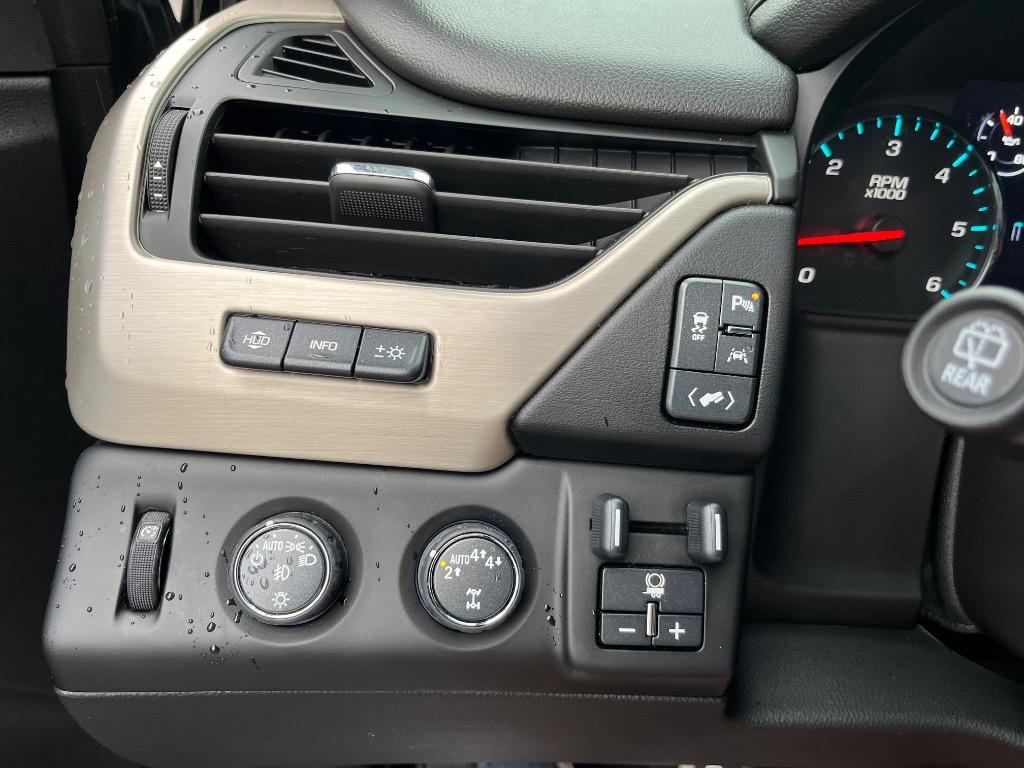 2018 GMC Yukon Denali photo