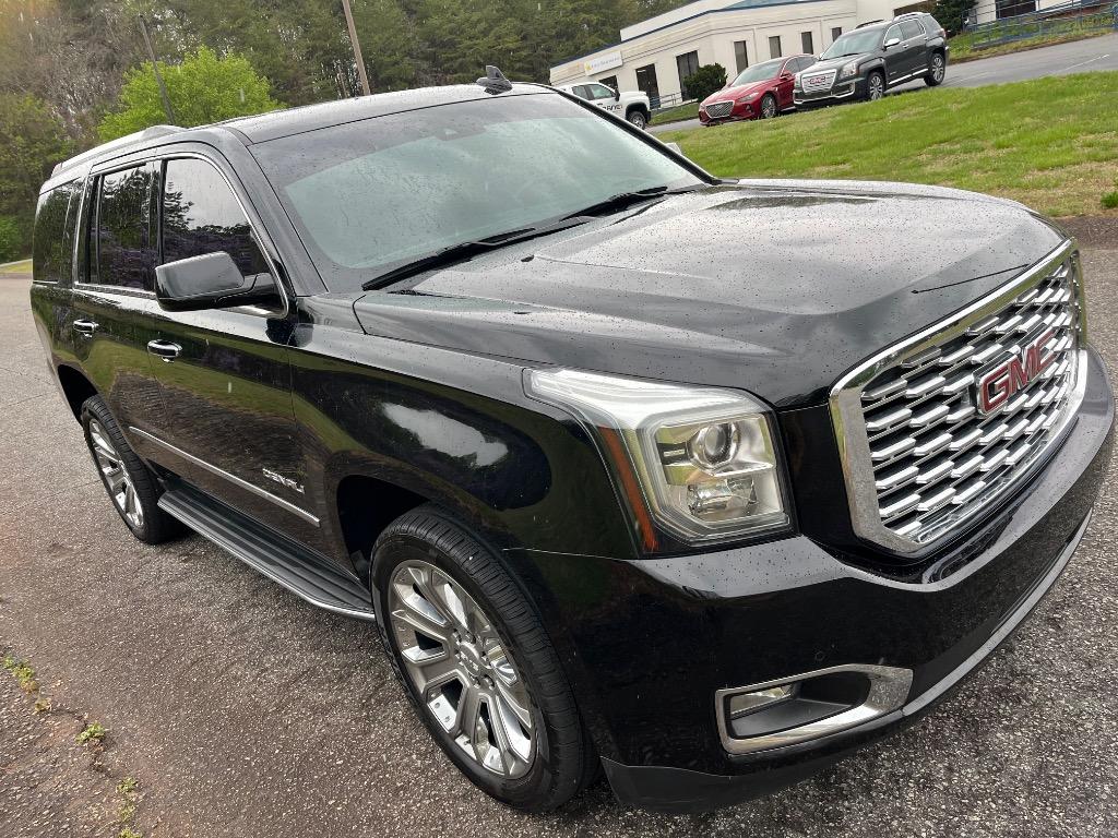 2018 GMC Yukon Denali photo