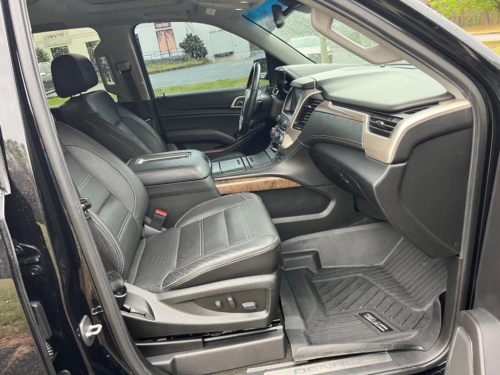 2018 GMC Yukon Denali photo