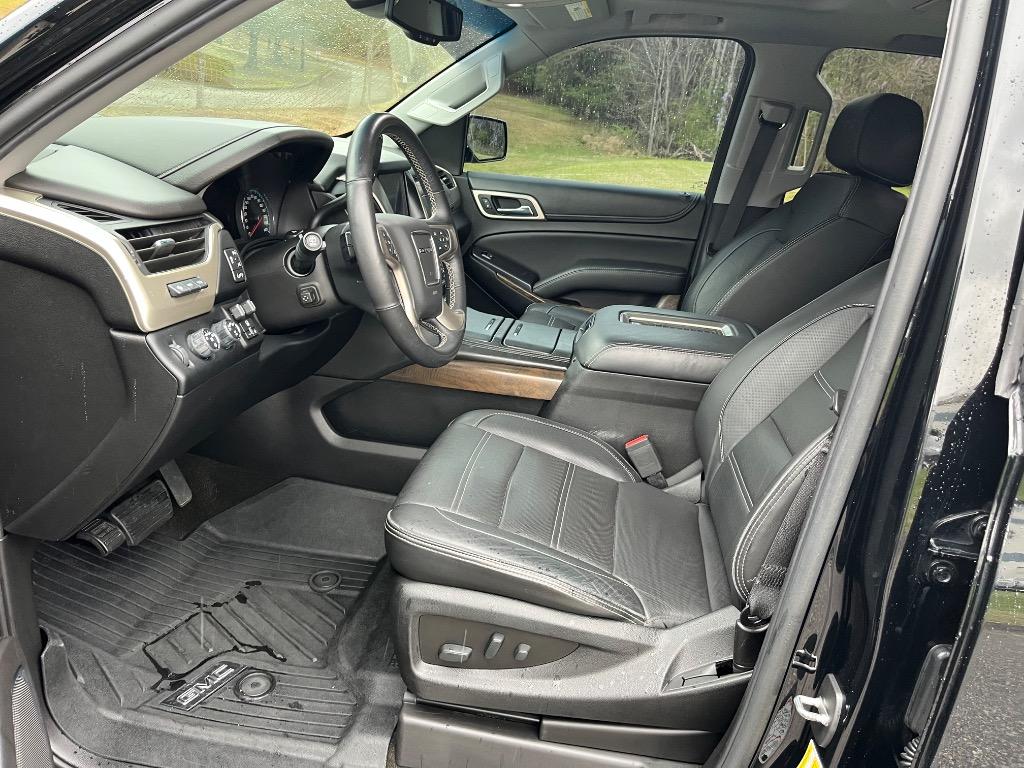2018 GMC Yukon Denali photo