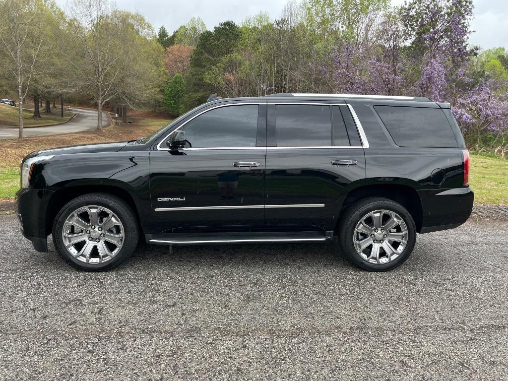 2018 GMC Yukon Denali photo