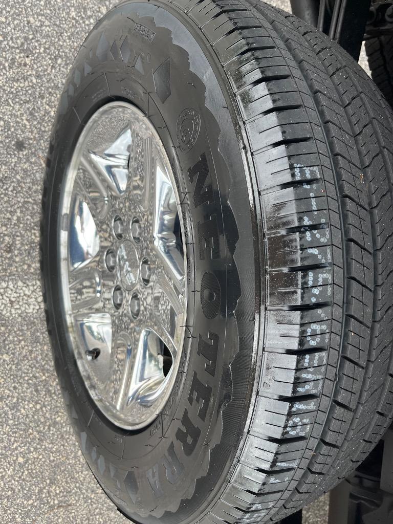 2013 GMC Sierra 1500 SLE photo