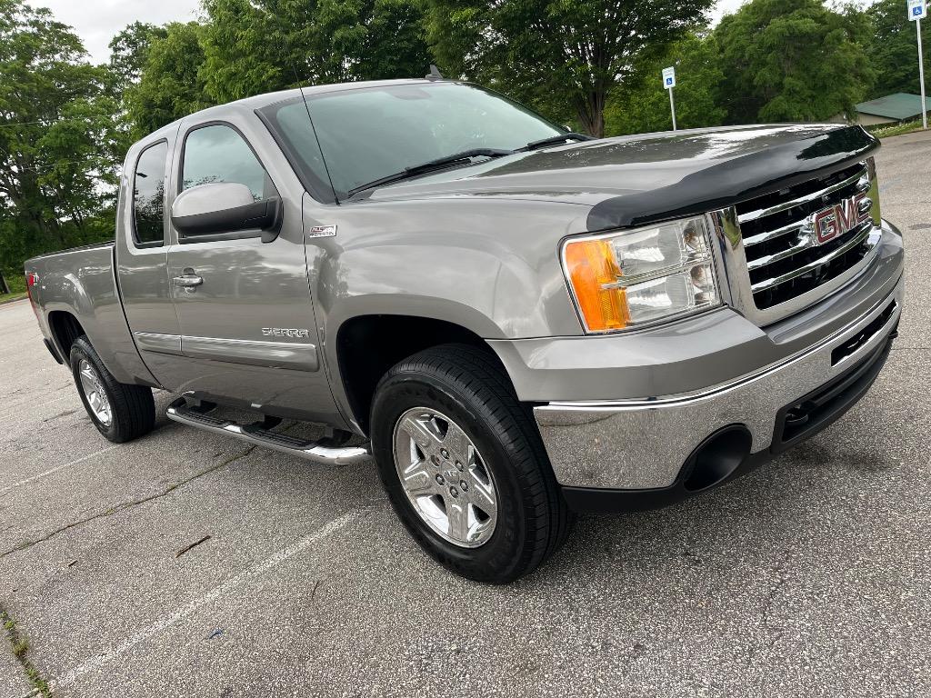 2013 GMC Sierra 1500 SLE photo