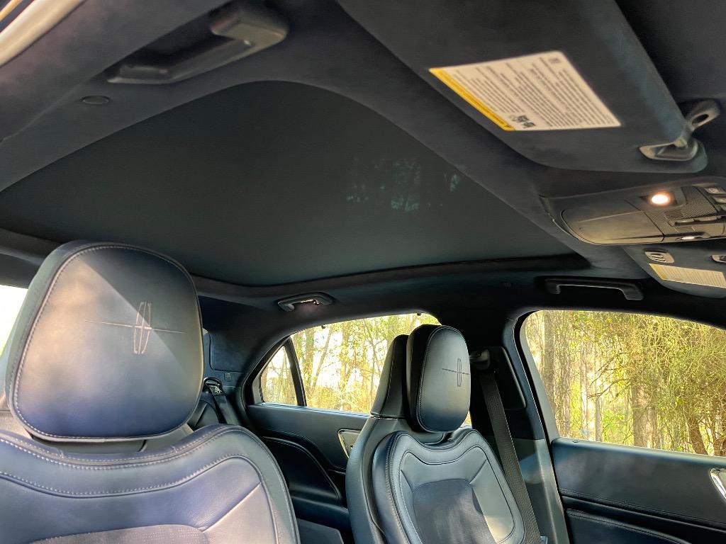 2017 Lincoln Continental - $17,950