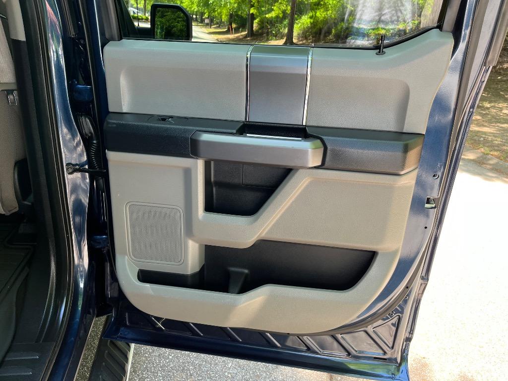 2018 Ford F150 XLT FX4 photo