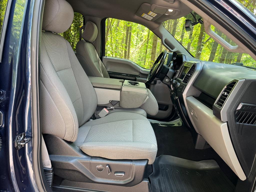 2018 Ford F150 XLT FX4 photo