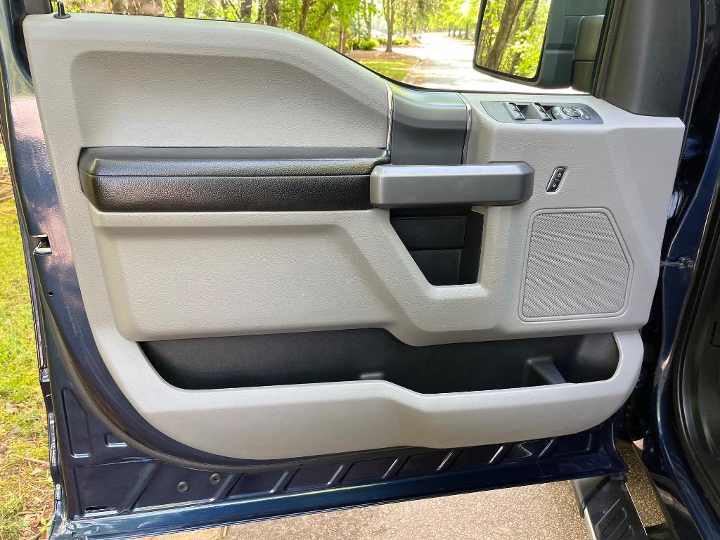 2018 Ford F150 XLT FX4 photo