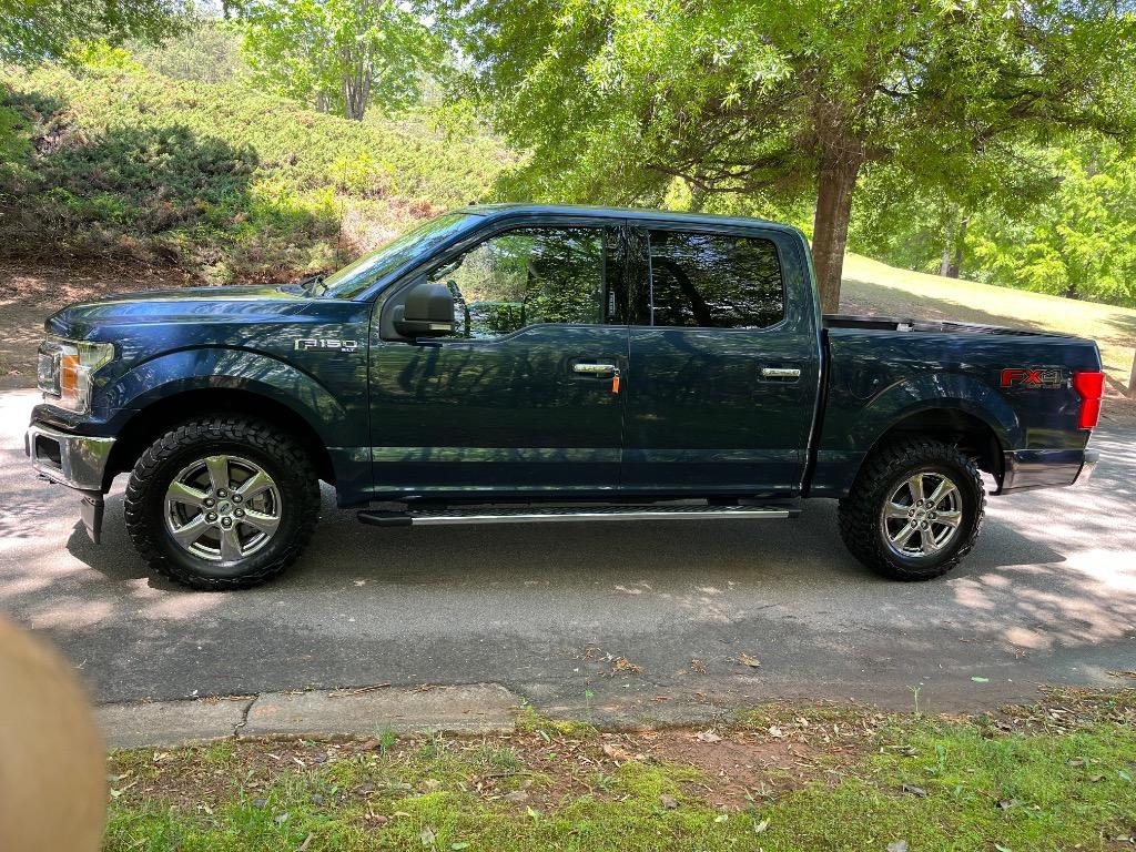 2018 Ford F150 XLT FX4 photo