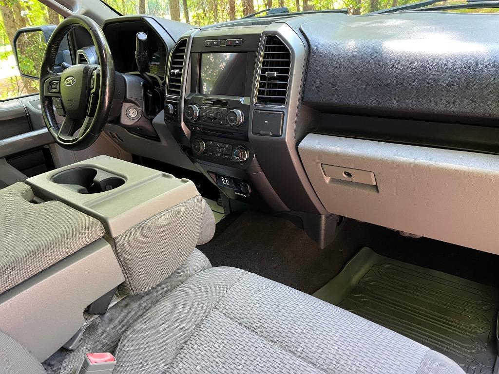 2018 Ford F150 XLT FX4 photo