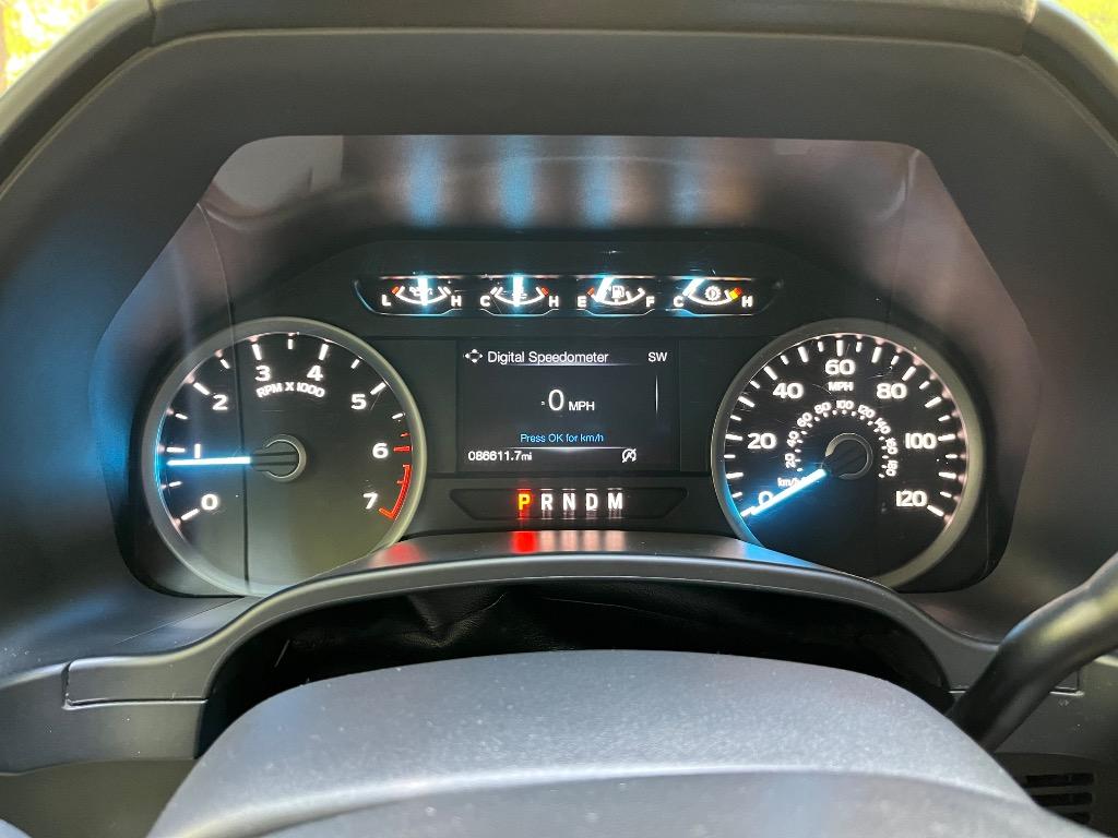 2018 Ford F150 XLT FX4 photo