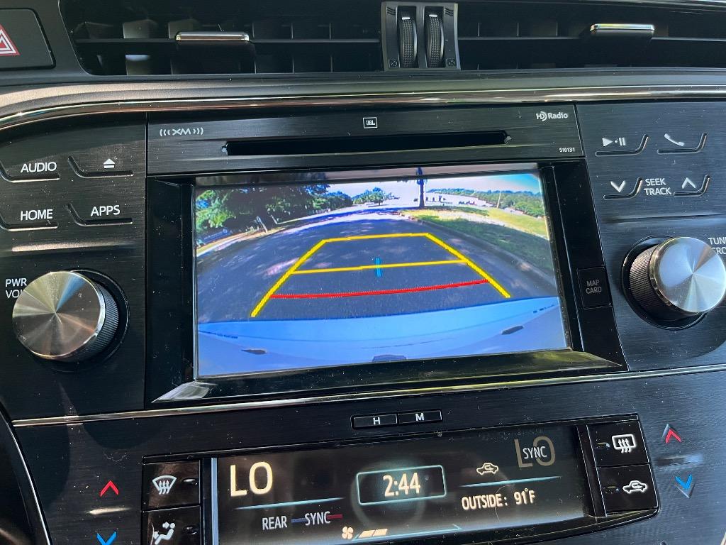 2017 Toyota Avalon Limited photo