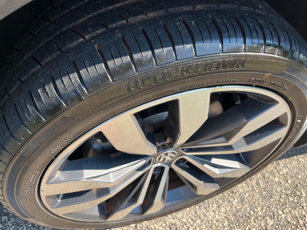 2021 Volkswagen Tiguan - $17,950