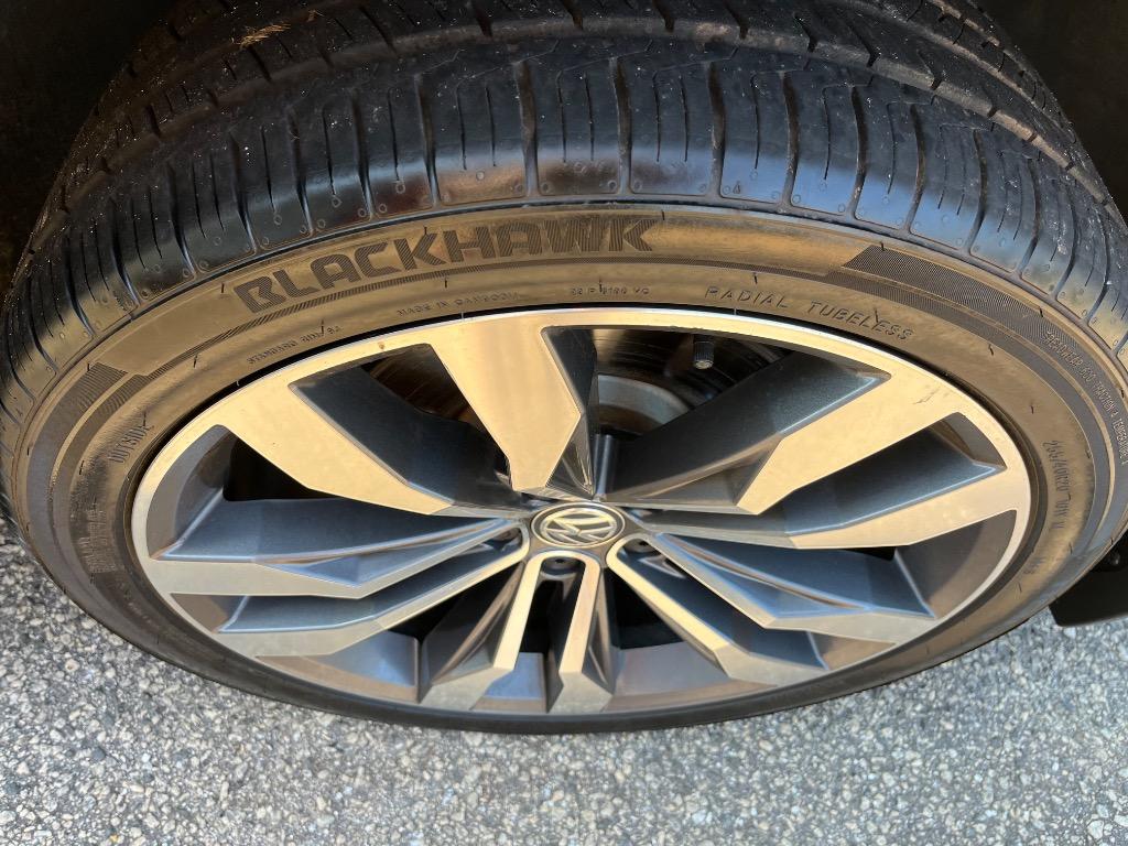 2021 Volkswagen Tiguan - $17,950