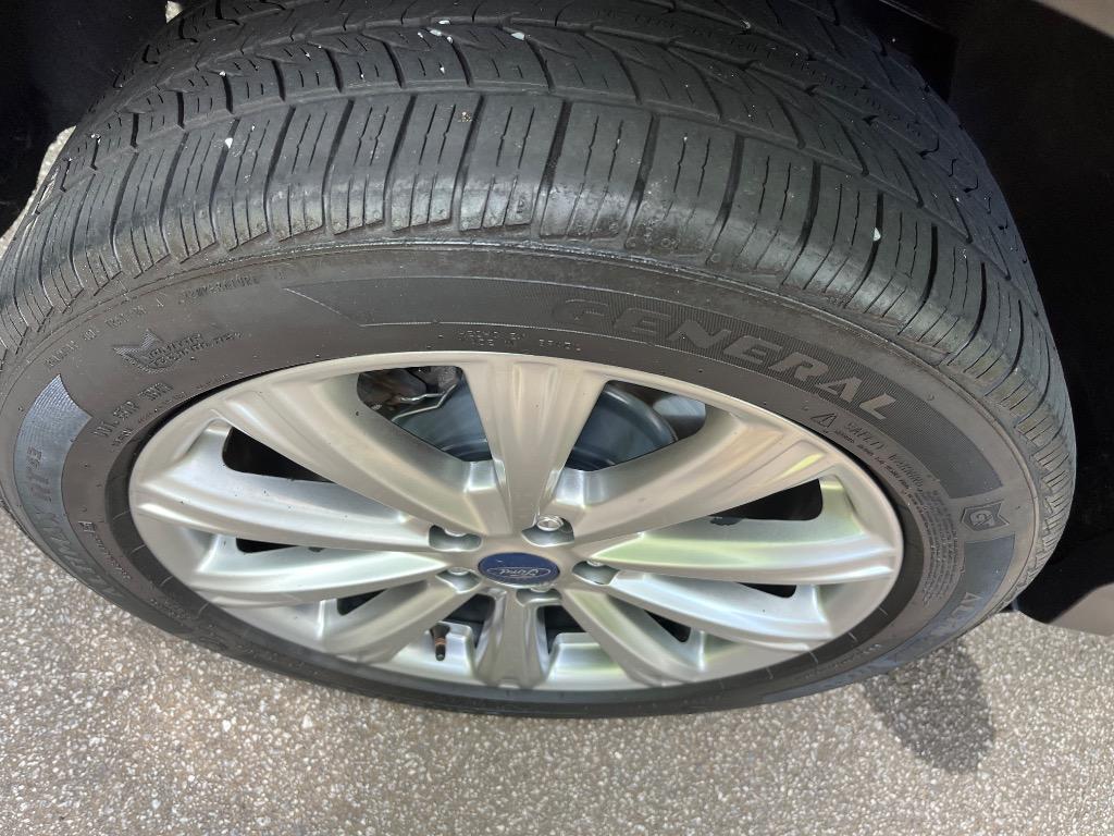 2017 Ford Escape Titanium photo