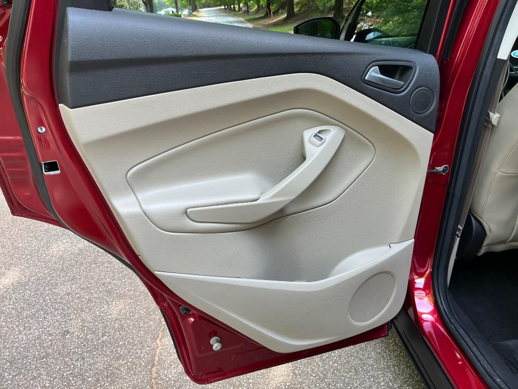 2017 Ford Escape Titanium photo