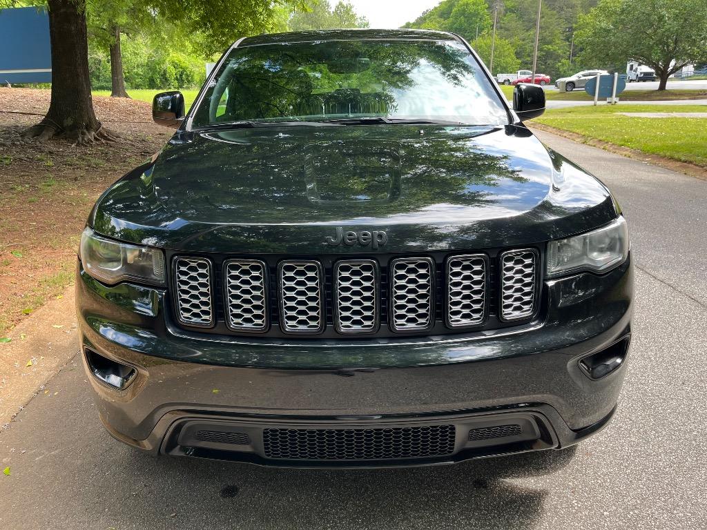 2017 Jeep Grand Cherokee Laredo Altitude photo