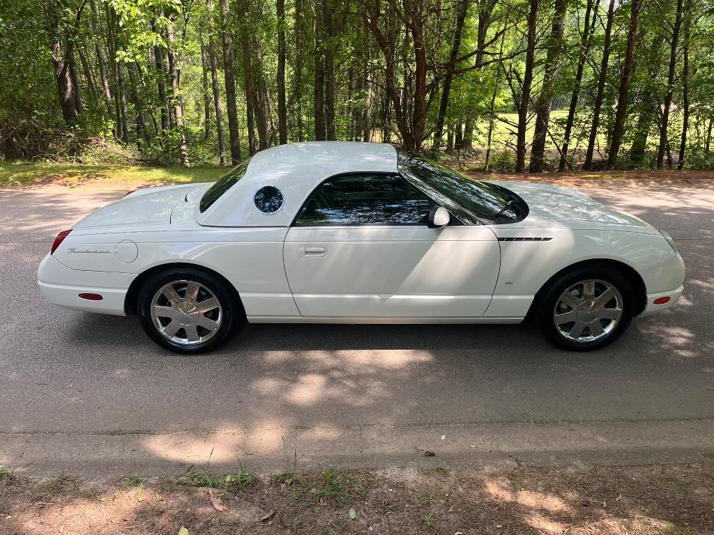 2003 Ford Thunderbird Deluxe photo