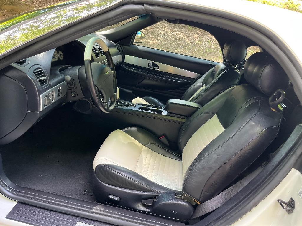 2003 Ford Thunderbird Deluxe photo