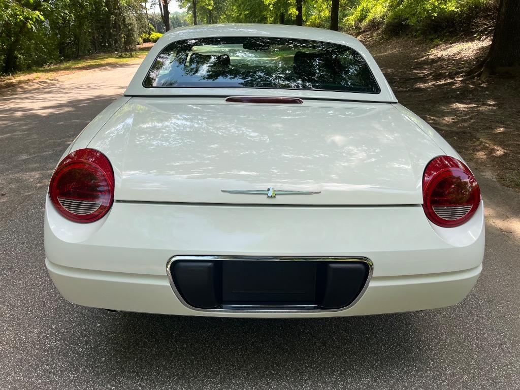 2003 Ford Thunderbird Deluxe photo