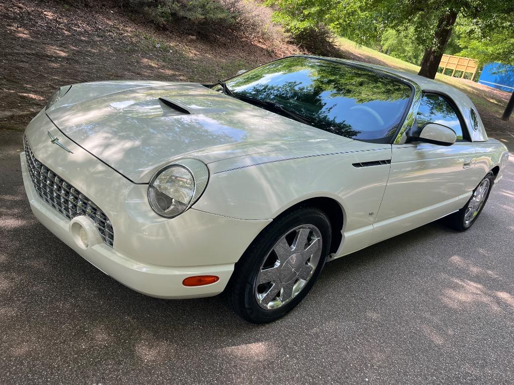 2003 Ford Thunderbird Deluxe photo