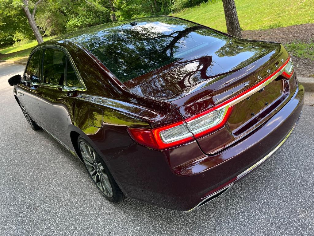 2017 Lincoln Continental Reserve photo