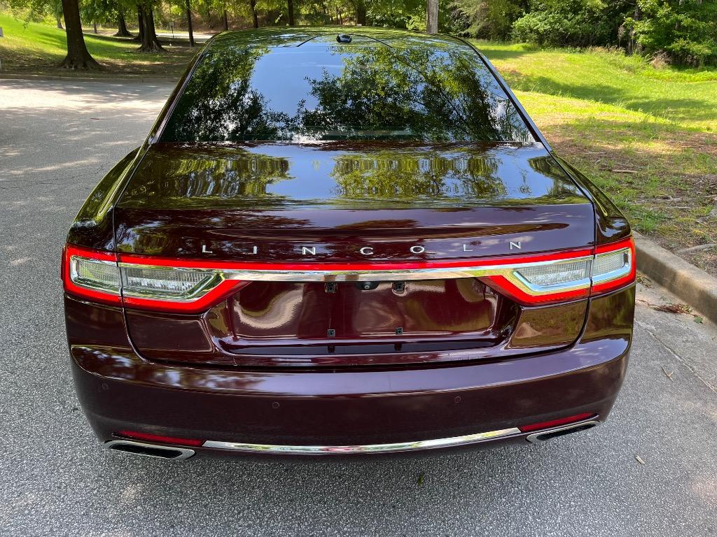 2017 Lincoln Continental Reserve photo
