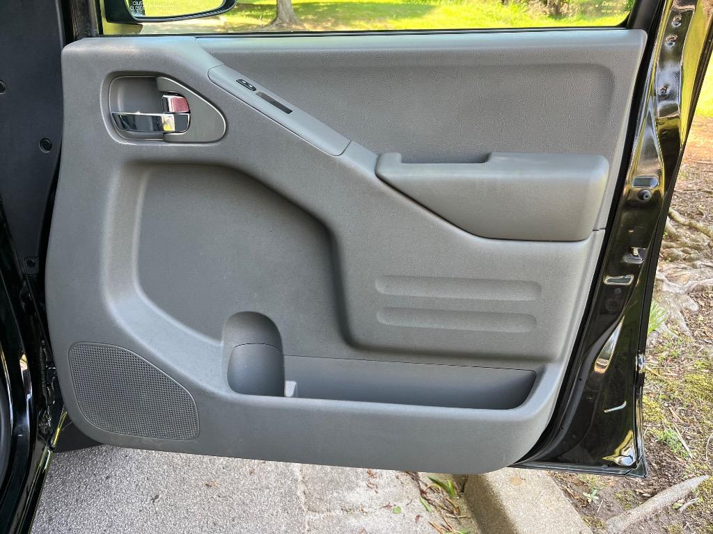 2018 Nissan Frontier SV photo