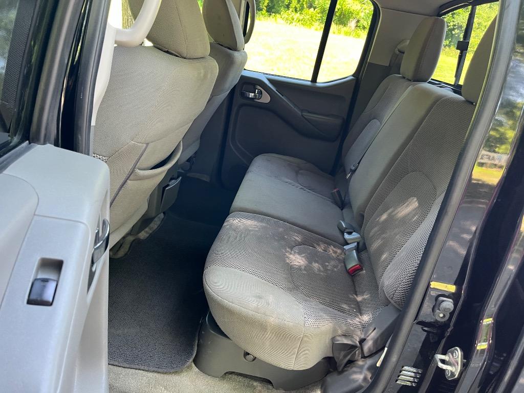 2018 Nissan Frontier SV photo