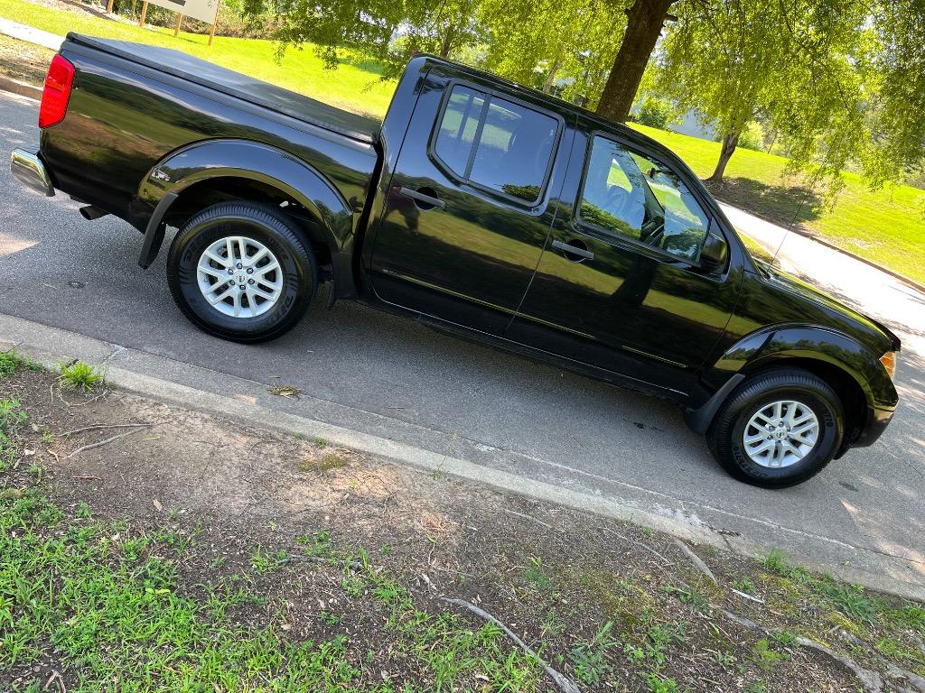 2018 Nissan Frontier SV photo