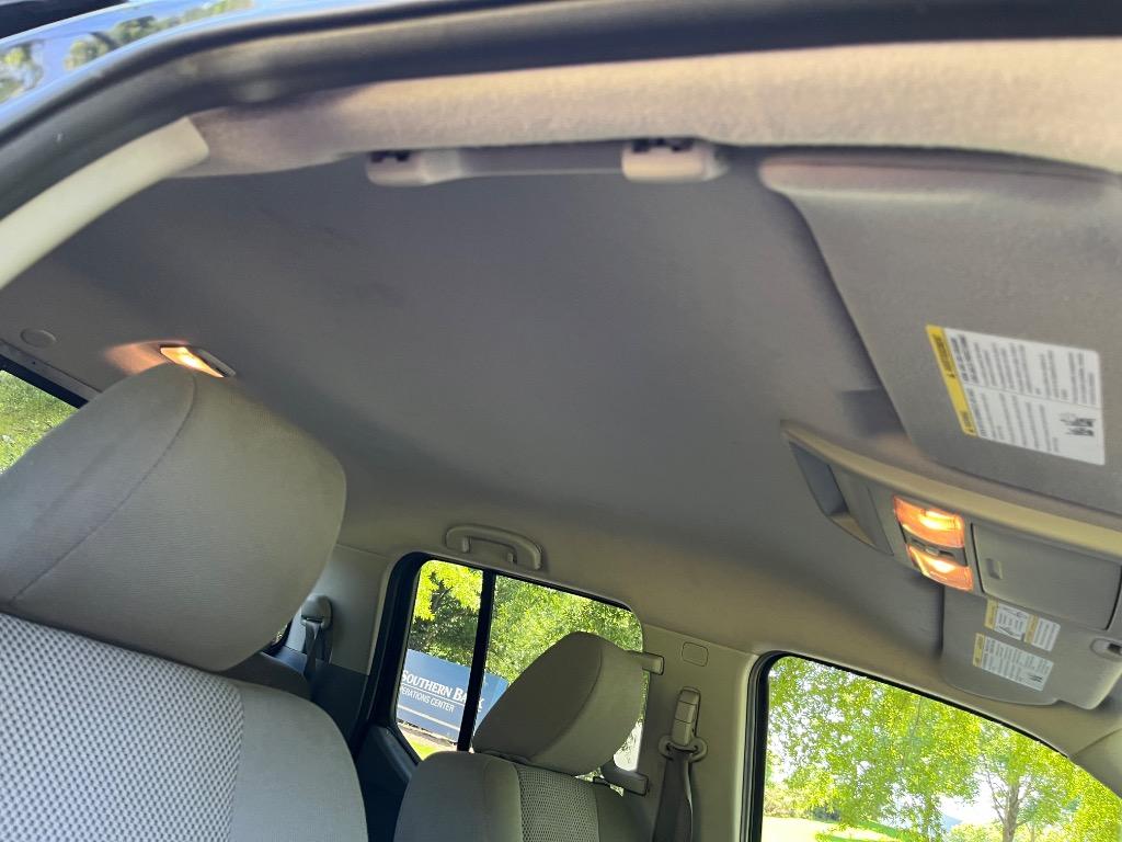 2018 Nissan Frontier SV photo