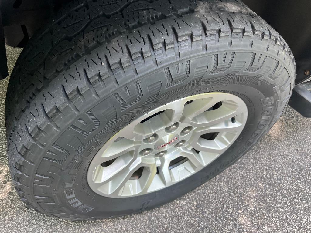 2009 GMC Sierra - $10,950