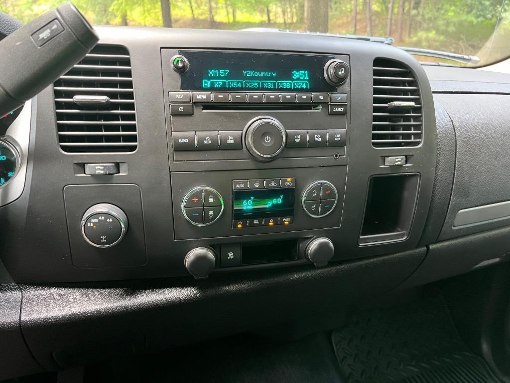 2009 GMC Sierra - $10,950