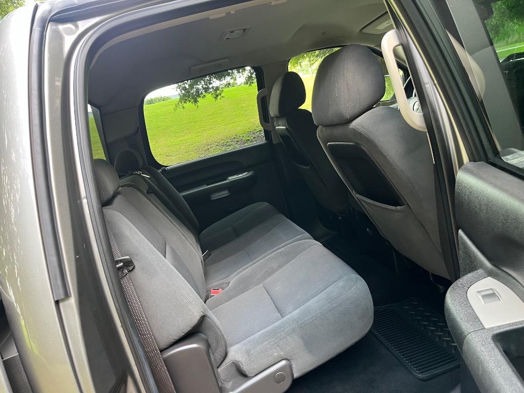 2009 GMC Sierra - $10,950