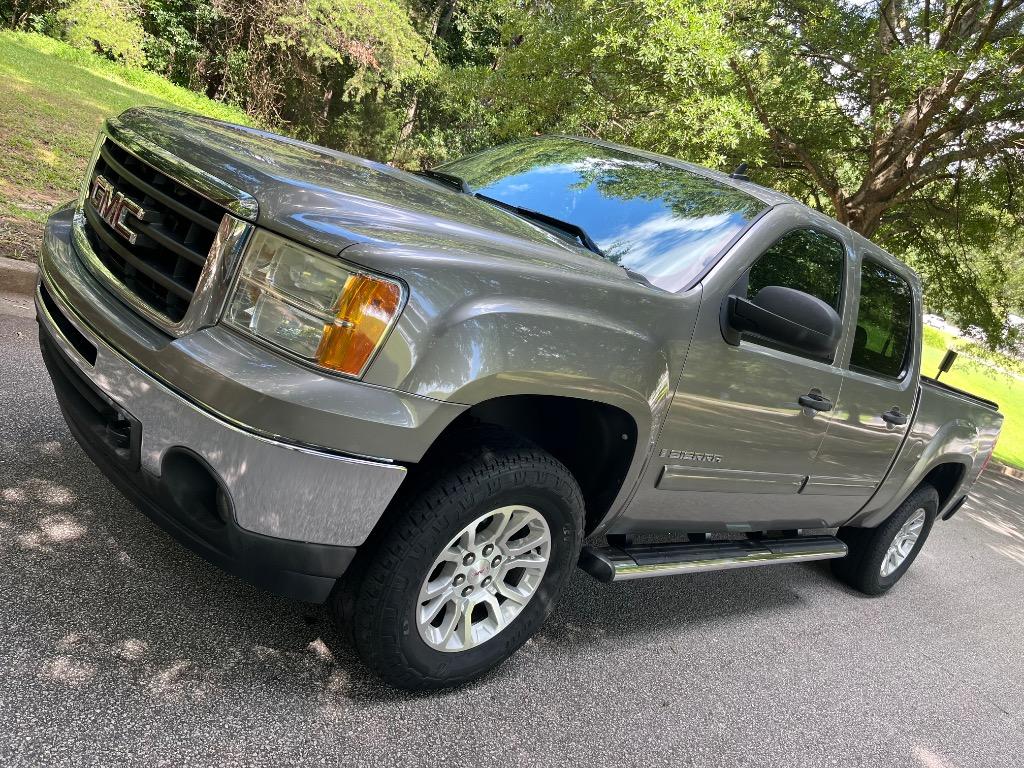 2009 GMC Sierra - $10,950