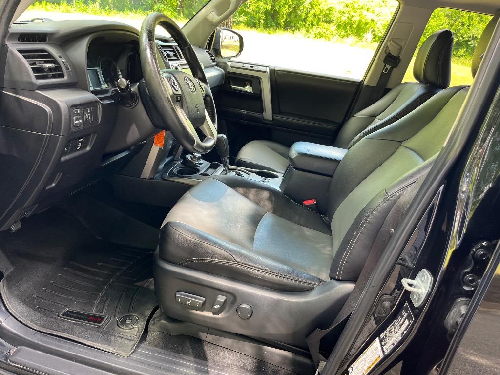 2015 Toyota 4Runner SR5 Premium photo