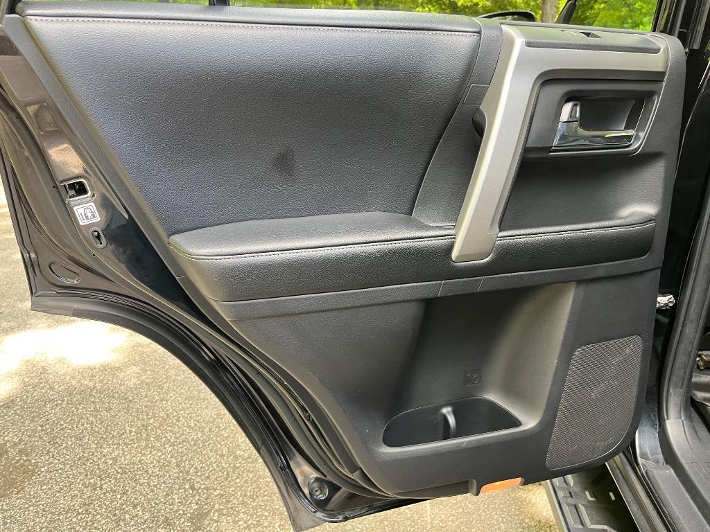 2015 Toyota 4Runner SR5 Premium photo