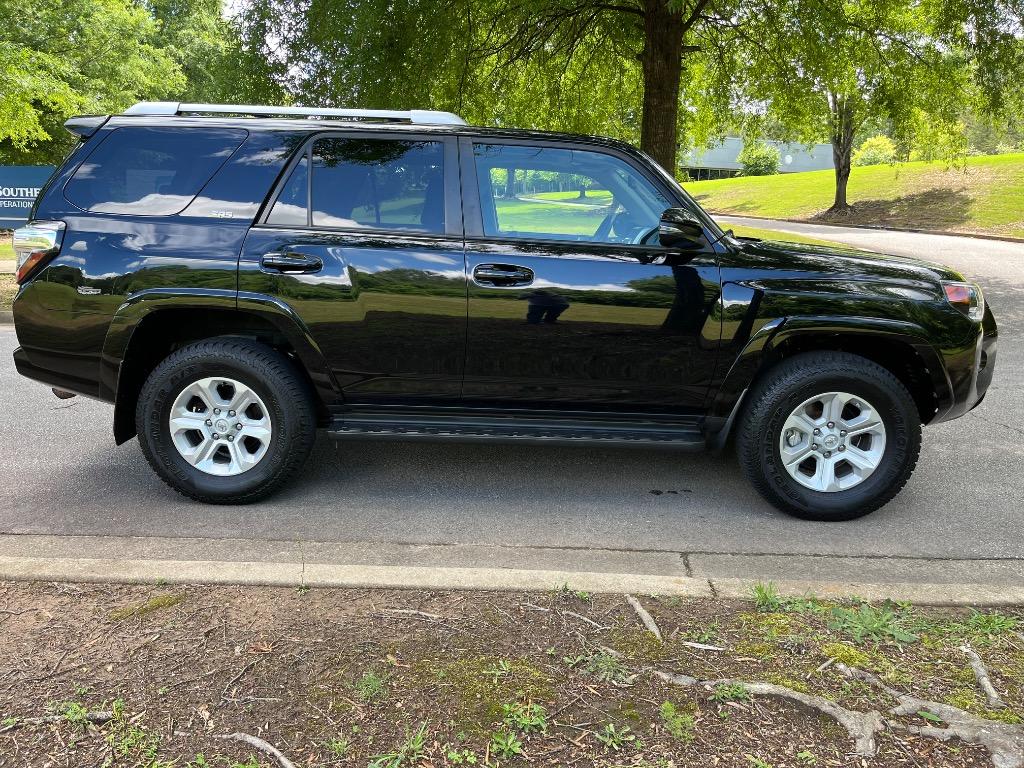2015 Toyota 4Runner SR5 Premium photo