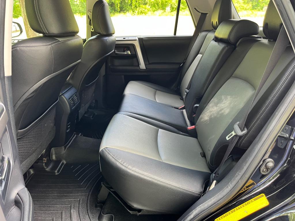 2015 Toyota 4Runner SR5 Premium photo