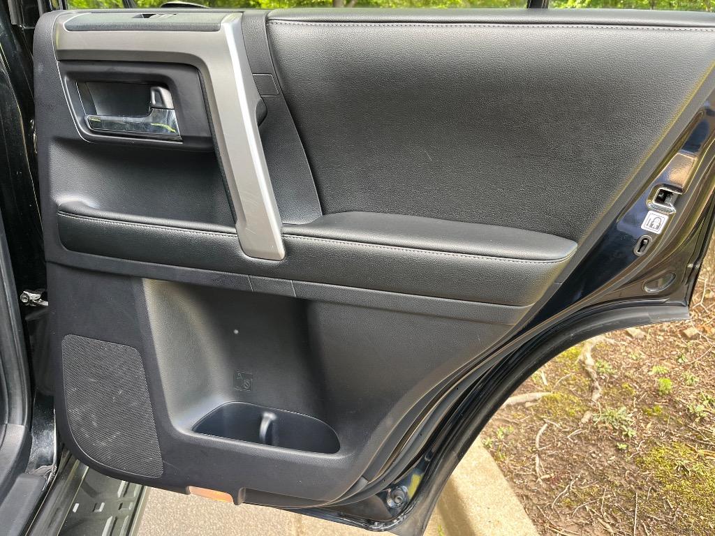 2015 Toyota 4Runner SR5 Premium photo