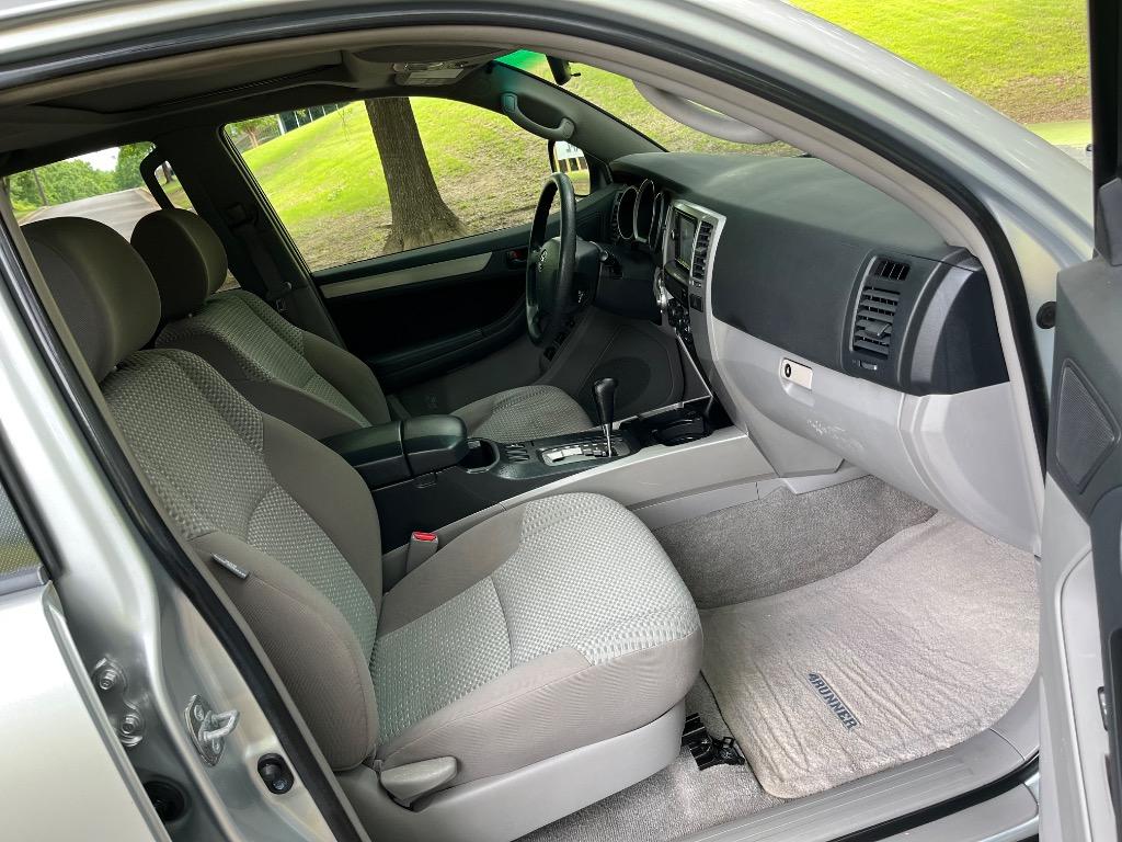 2007 Toyota 4Runner SR5 photo