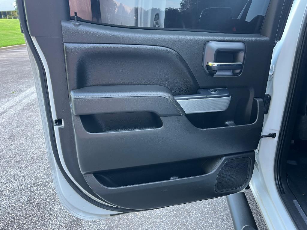 2015 Chevrolet Silverado - $16,950