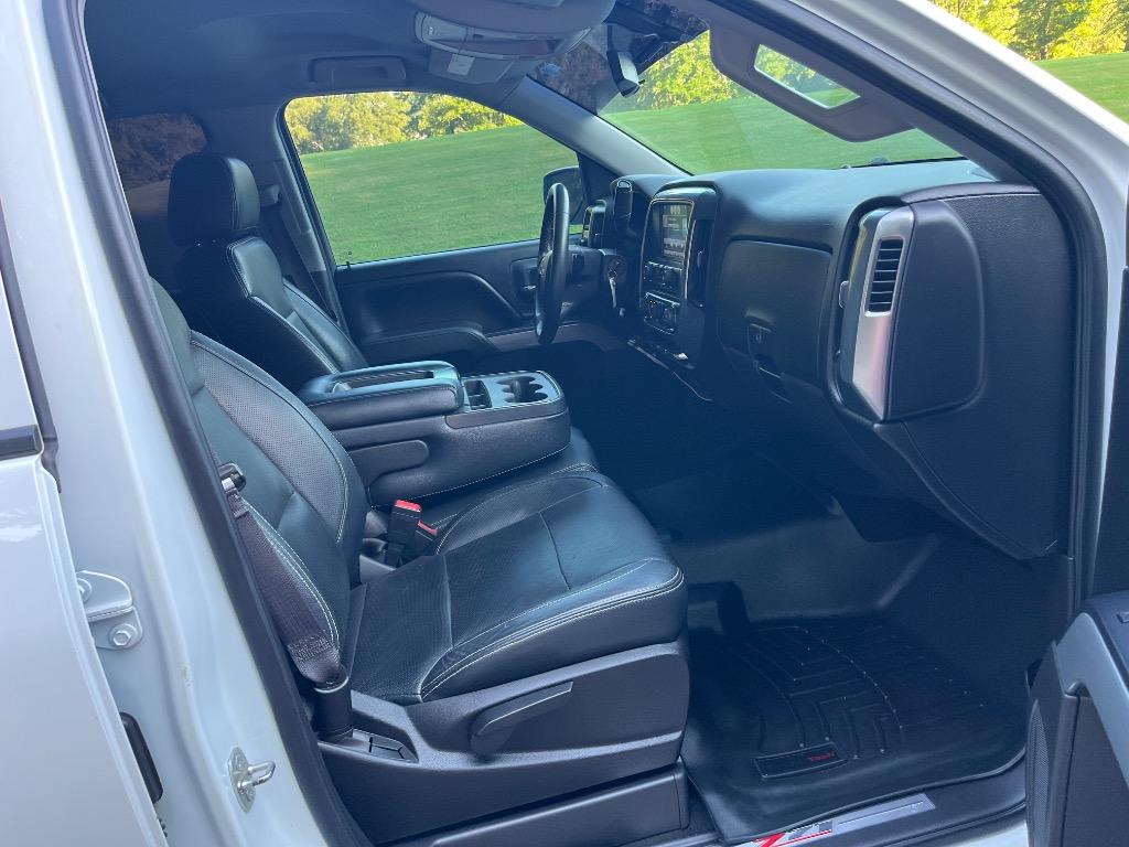 2015 Chevrolet Silverado - $16,950