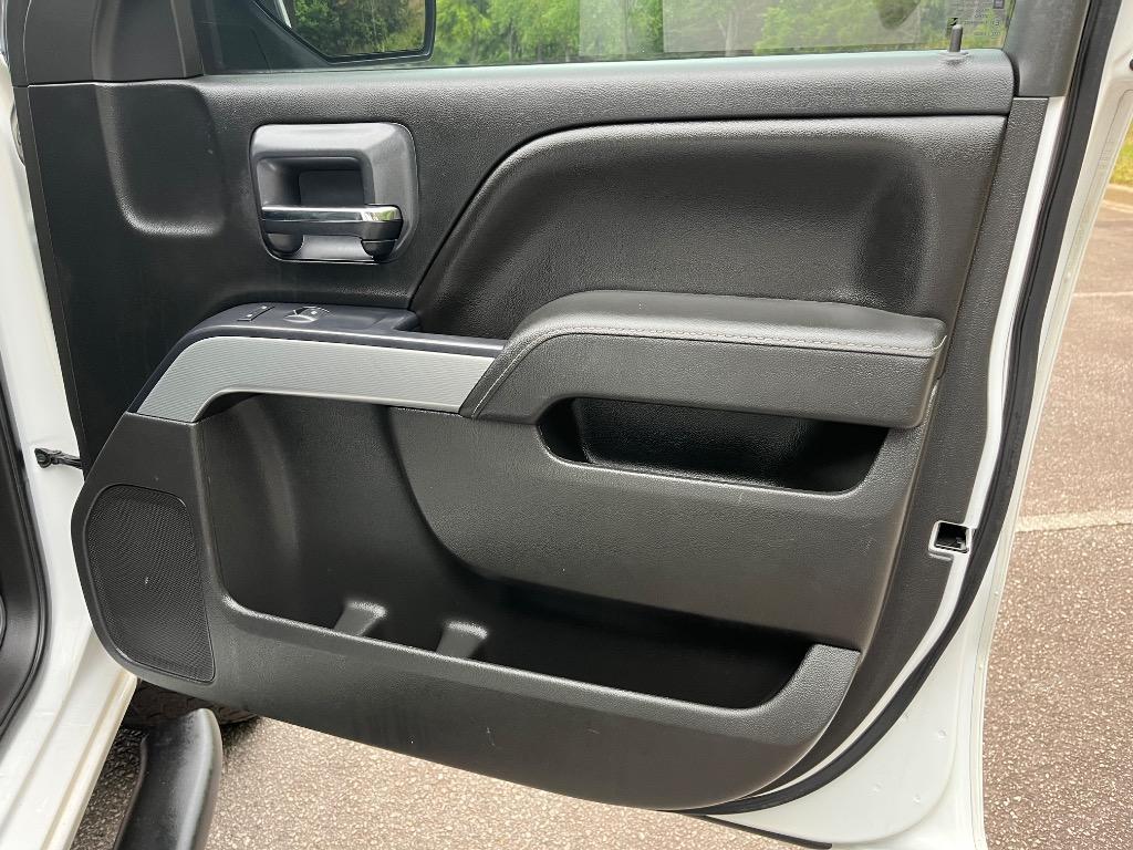 2015 Chevrolet Silverado - $16,950