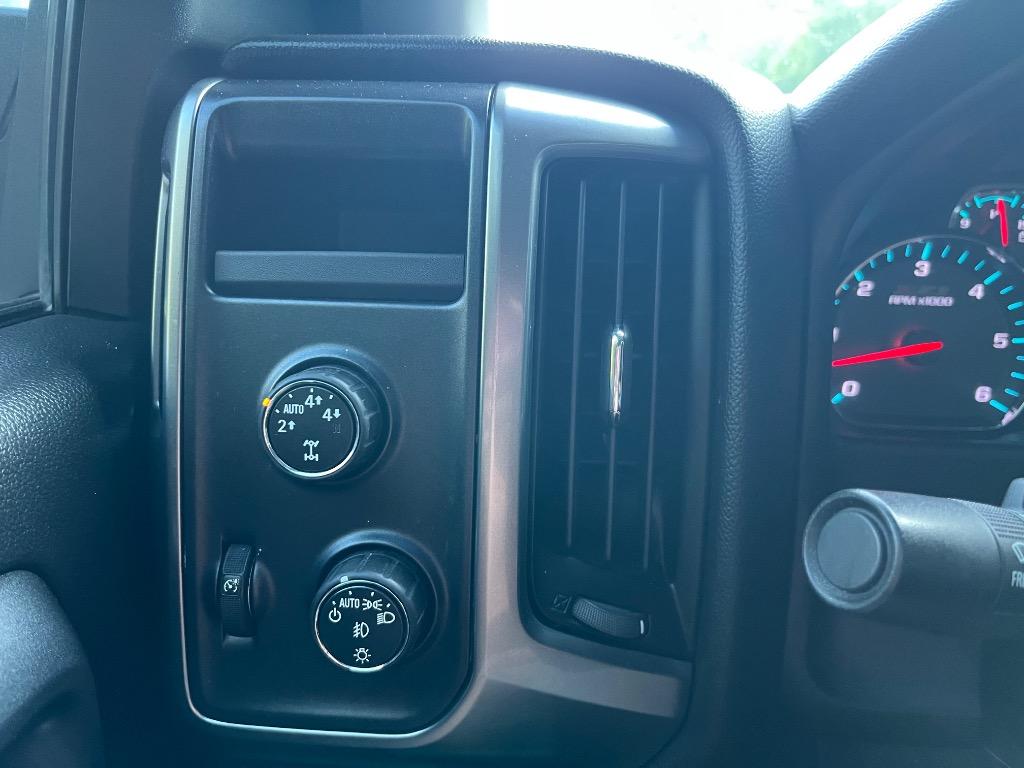 2015 Chevrolet Silverado - $16,950