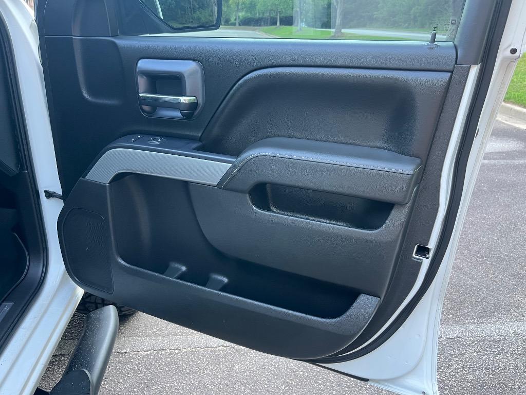 2015 Chevrolet Silverado - $16,950