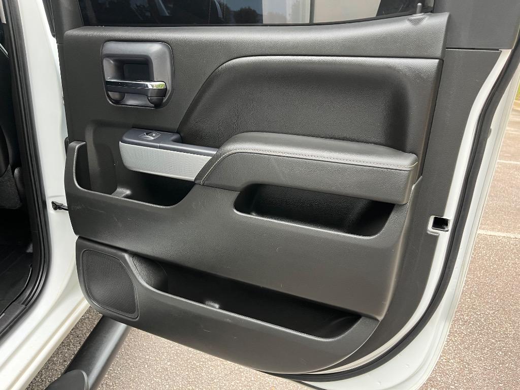 2015 Chevrolet Silverado - $16,950