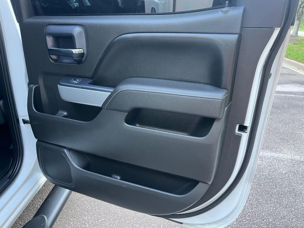2015 Chevrolet Silverado - $16,950