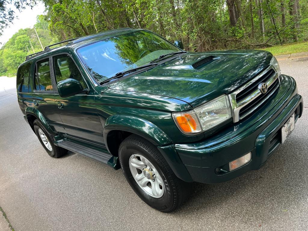 2001 Toyota 4Runner SR5 photo