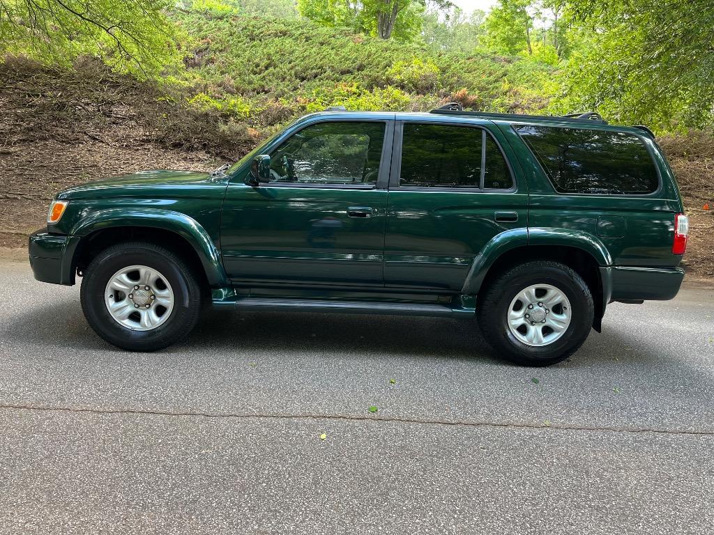 2001 Toyota 4Runner SR5 photo