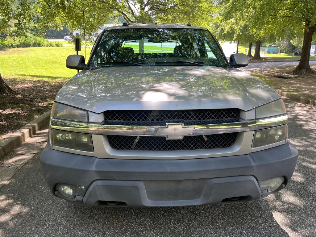 2004 Chevrolet Avalanche - $4,650